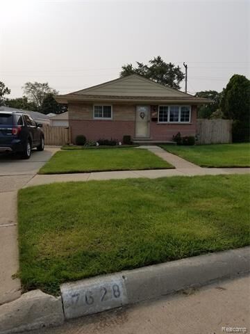 7628 Pine Street  Taylor MI 48180 photo