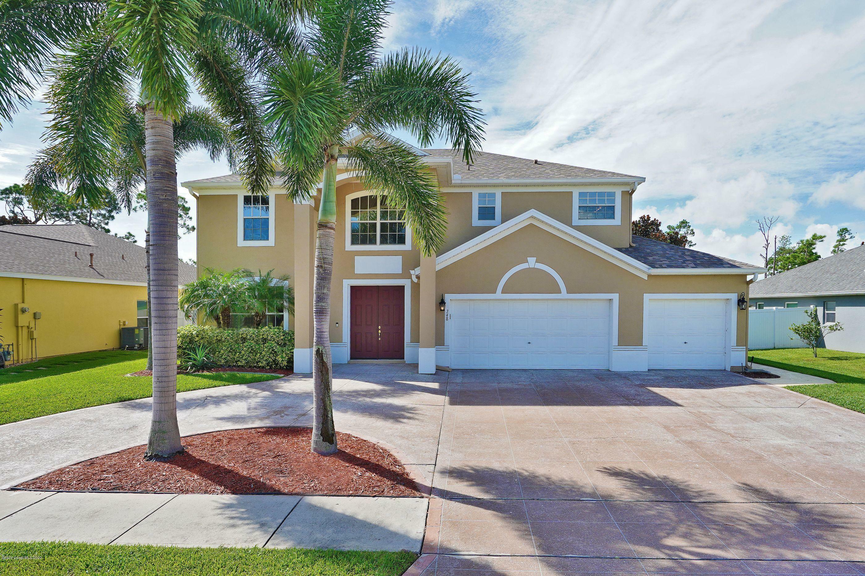 Property Photo:  348 Castlewood Lane  FL 32955 