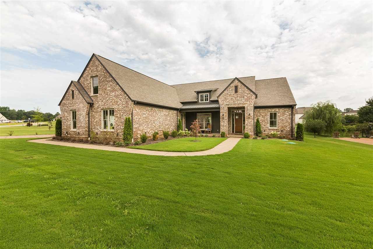 Property Photo: 230 Twin Lakes Rd TN 38017