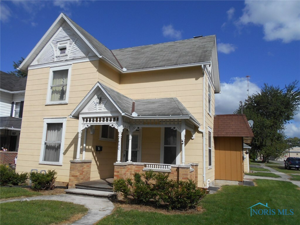 Property Photo:  430 Walnut Street  OH 45840 