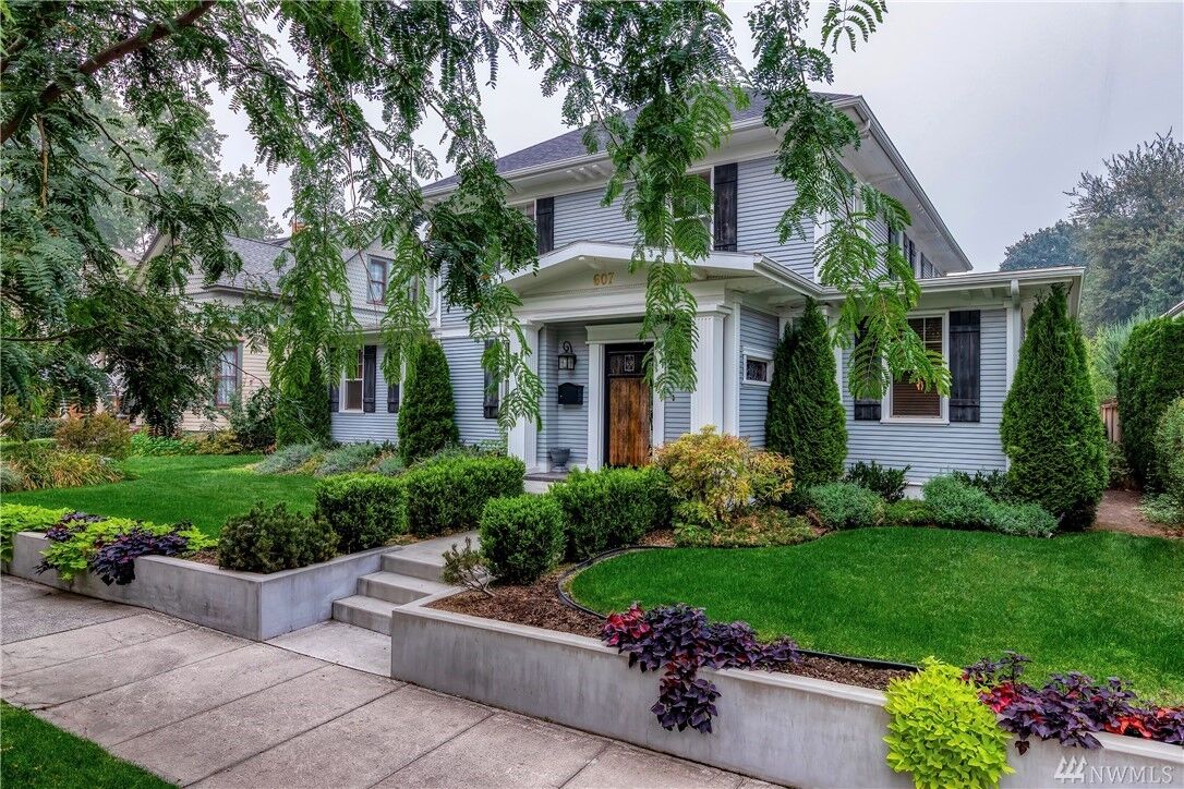 Property Photo:  607 Boyer Ave  WA 99362 
