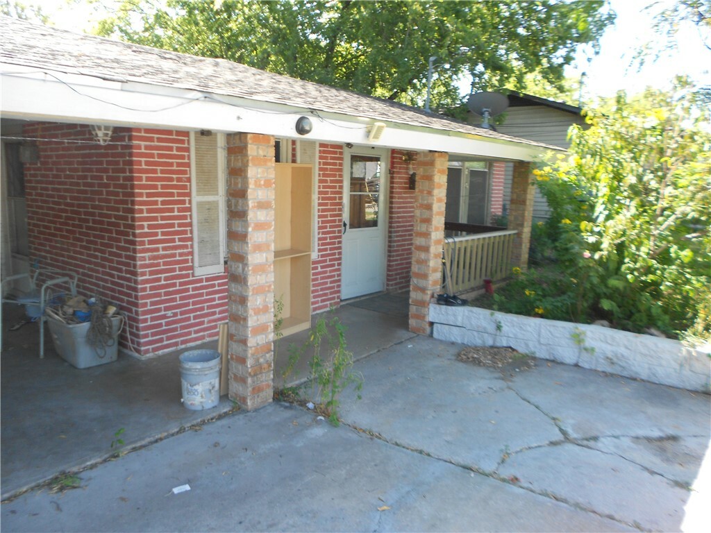 Property Photo:  1423 Berene Avenue  TX 78721 