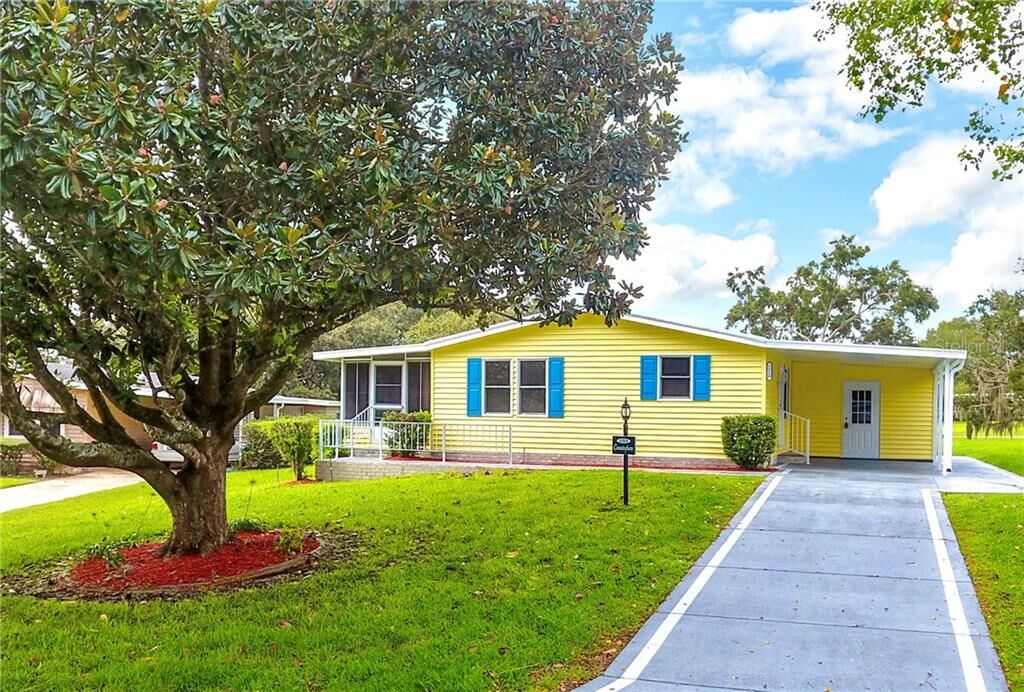 Property Photo: 1519 Hillcrest Drive FL 32159