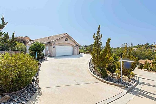 Property Photo:  12033 Sterling Hill Ln  CA 92040 