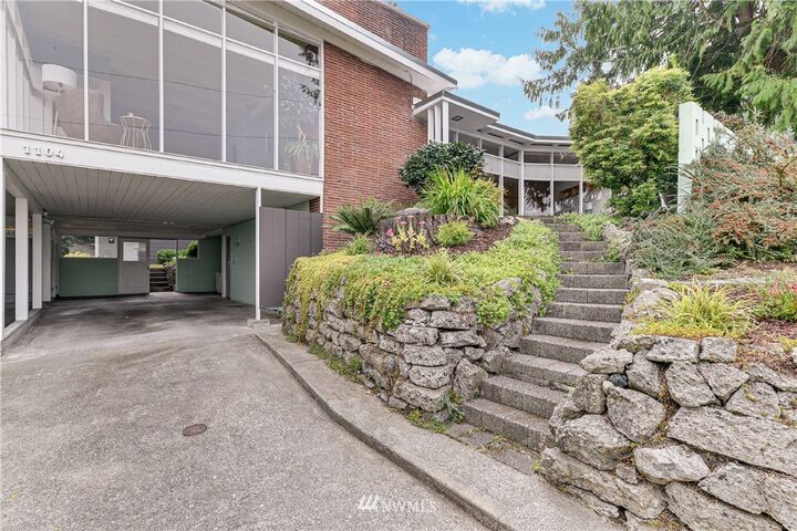 Property Photo: 1104 39th Street WA 98201