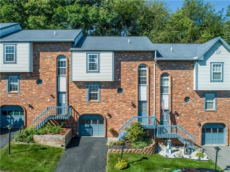 Property Photo:  2304 Timberglen Dr  PA 15126 