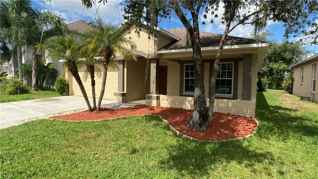 Property Photo: 1713 Crossvine Court FL 34655