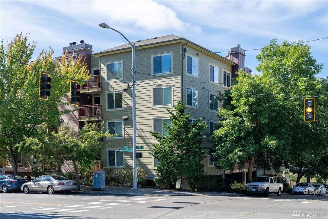Property Photo:  8745 Greenwood Ave N 505  WA 98103 