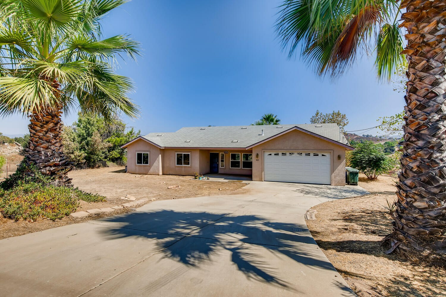 Property Photo:  845 Rykers Ridge Rd  CA 92065 