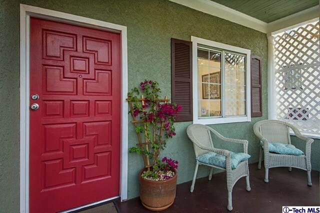 Property Photo:  320 S Avenue 60  CA 90042 