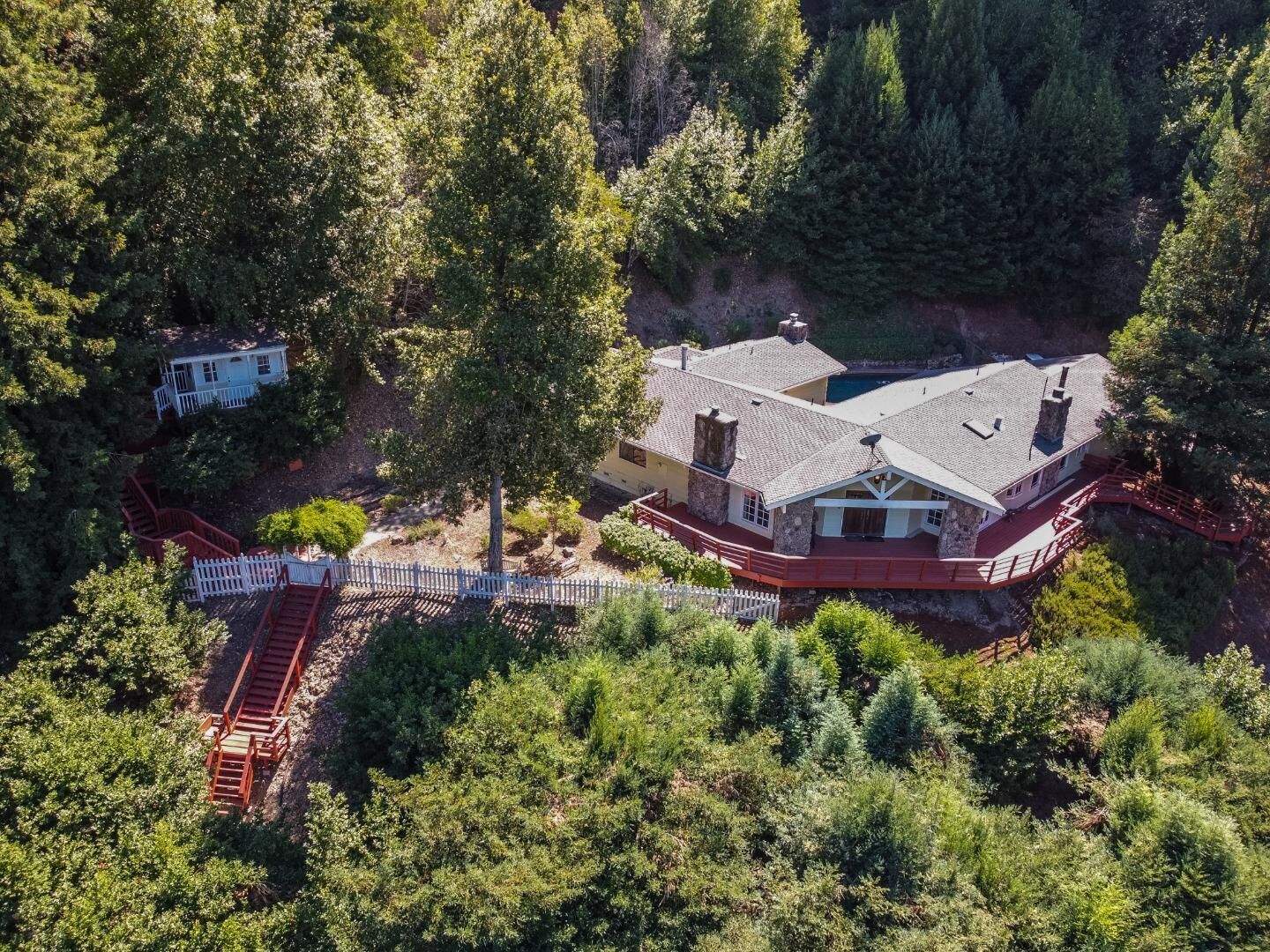 Property Photo:  322 Canham Road  CA 95066 