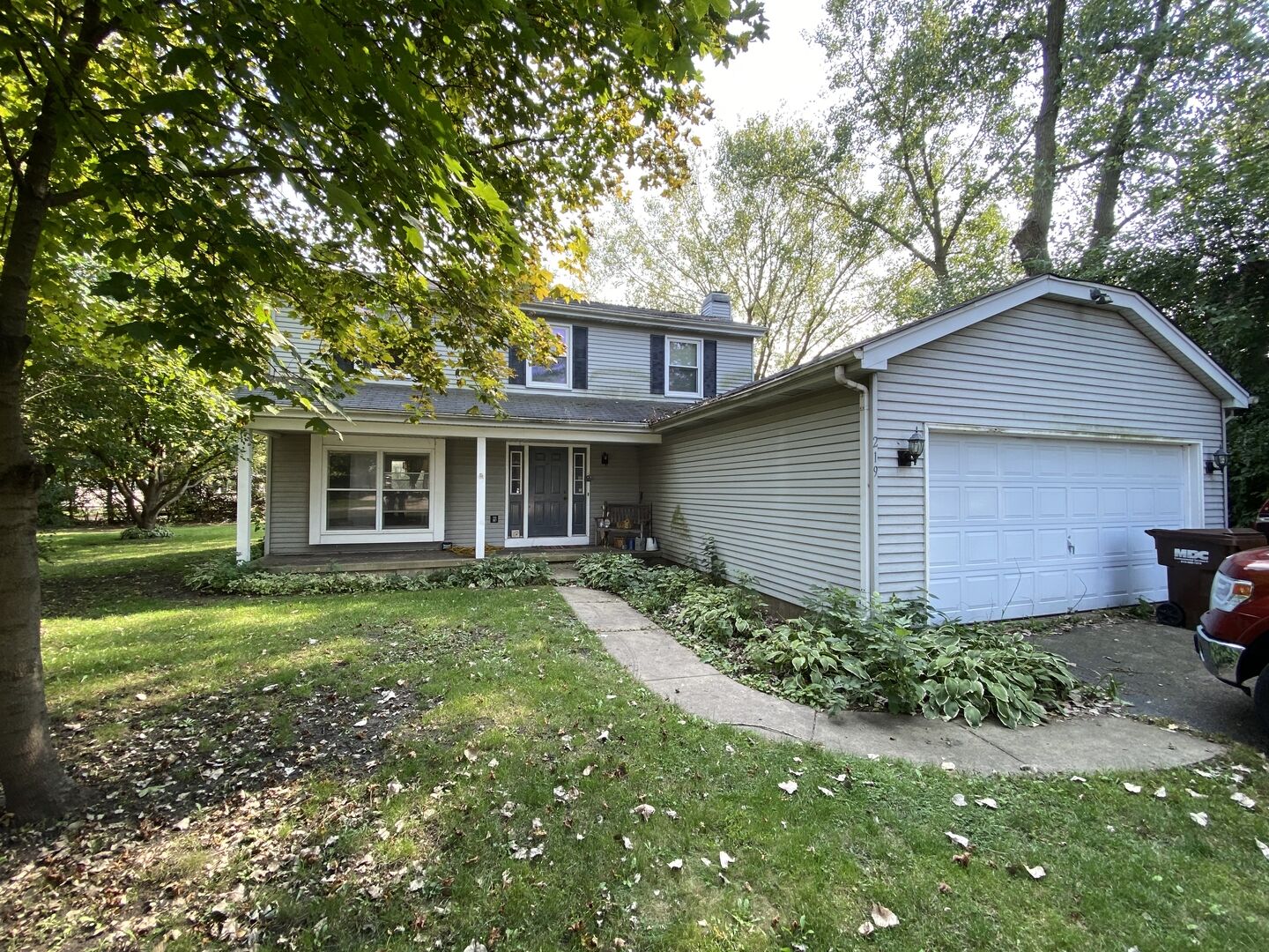 Property Photo:  219 Tollview Court  IL 60136 