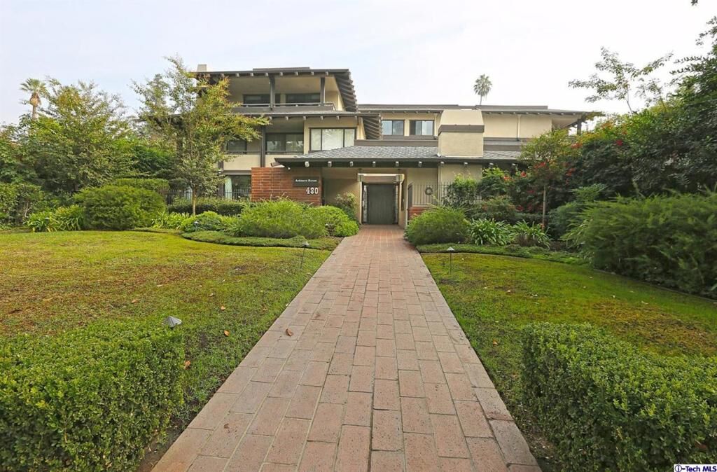 Property Photo:  480 S Orange Grove Boulevard 4  CA 91105 