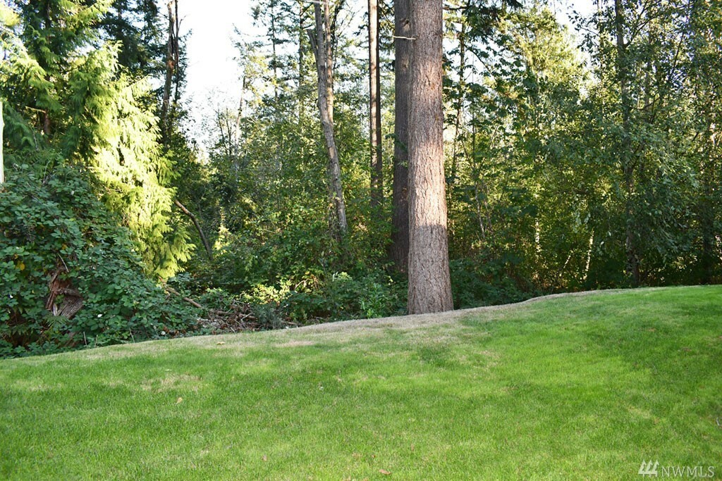 Property Photo:  19306 75th St E D-3  WA 98390 