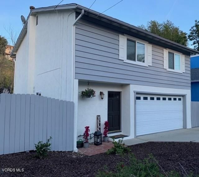 Property Photo:  162 Maple Road  CA 91320 