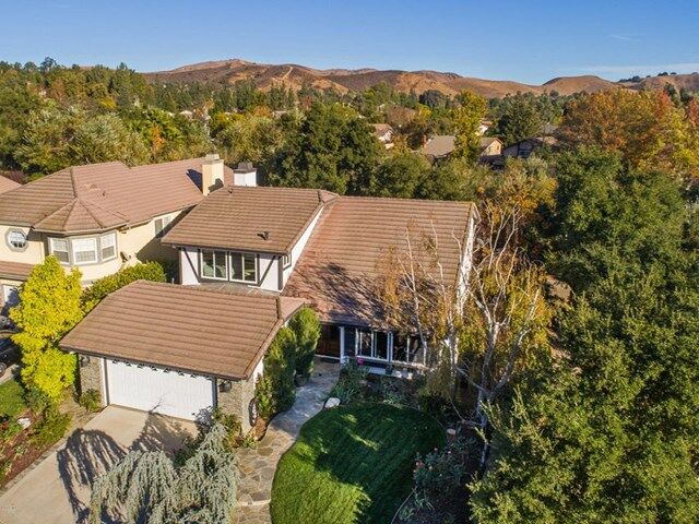 Property Photo:  300 Medea Creek Lane  CA 91377 