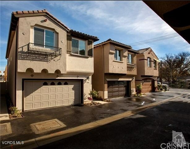 Property Photo:  7602 N Patriot Way  CA 91405 