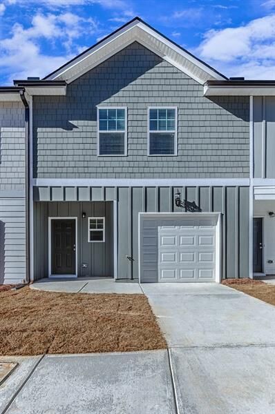 Property Photo:  5069 Lower Elm 119  GA 30349 