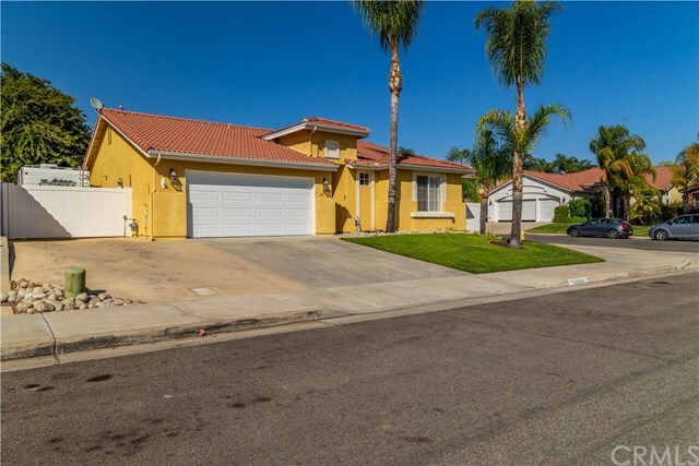 Property Photo:  22546 Oakmore Lane  CA 92595 