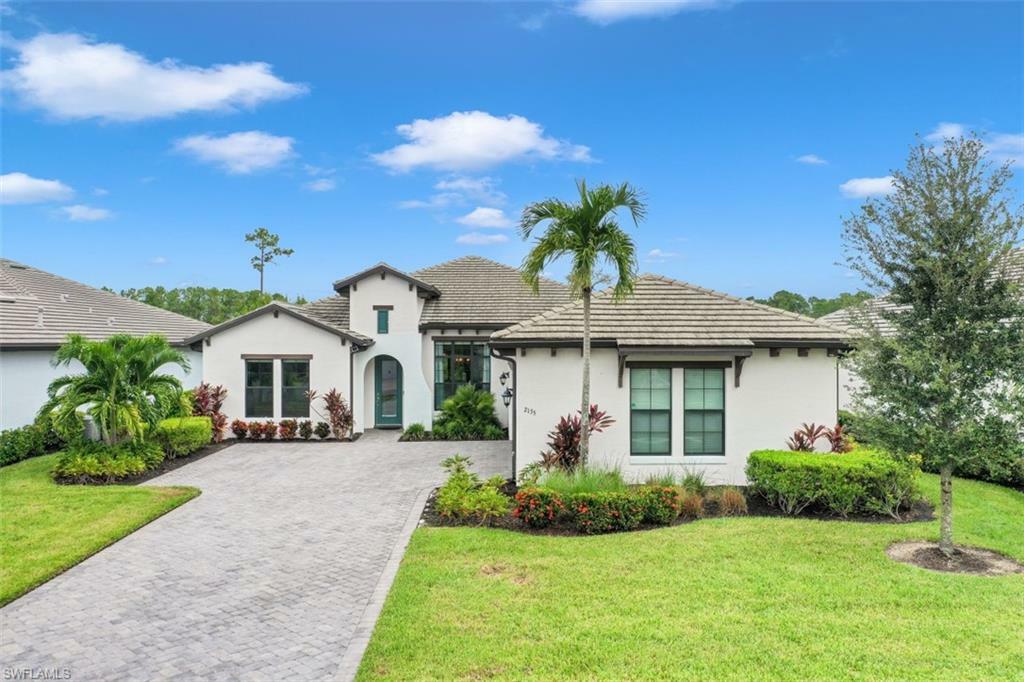 Property Photo:  2135 Antigua Ln  FL 34120 