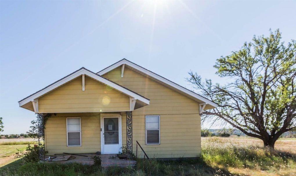 Property Photo:  1311 County Road 165  TX 79356 