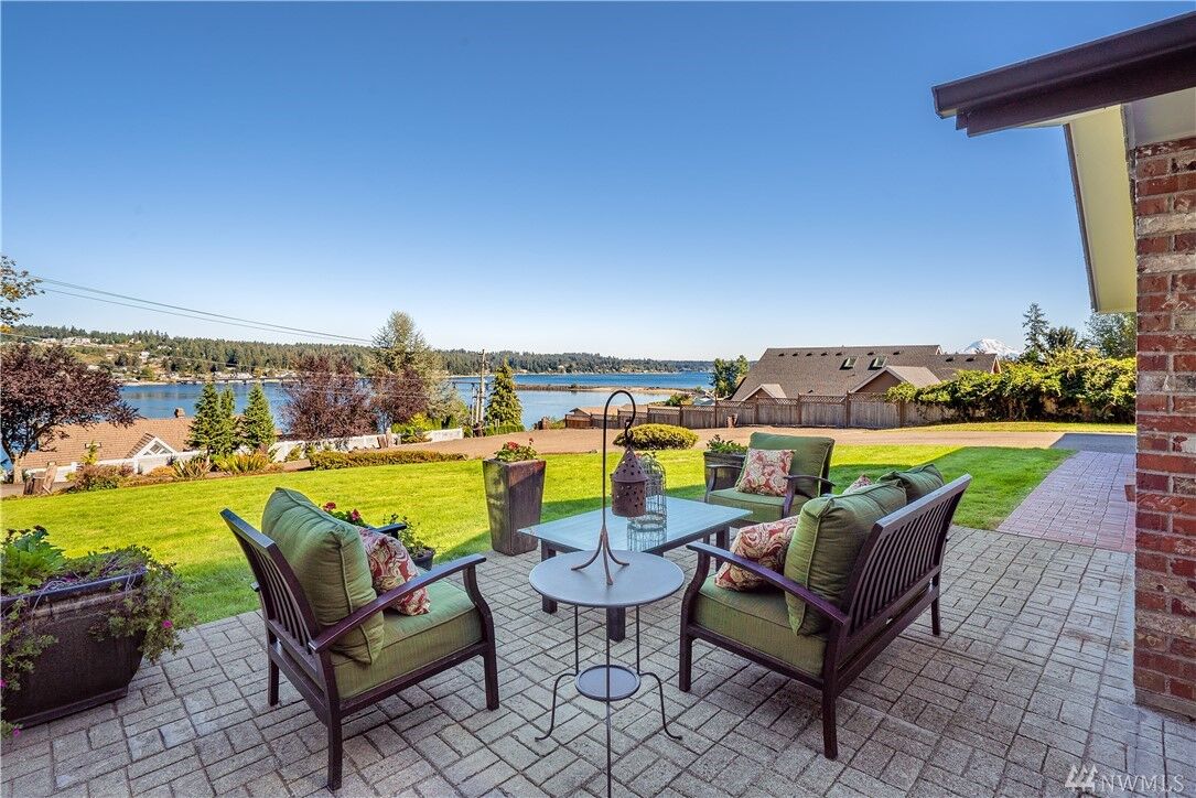 Property Photo: 180 Bella Bella Dr WA 98333