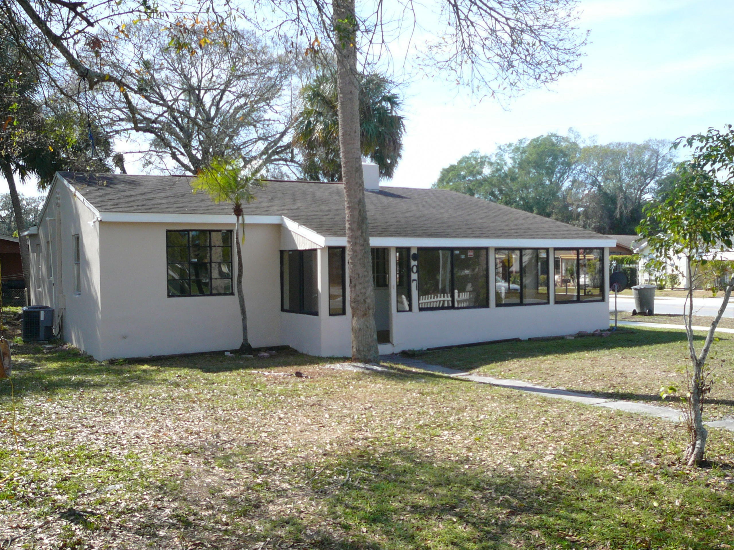 Property Photo:  607 Wendell Road  FL 34950 