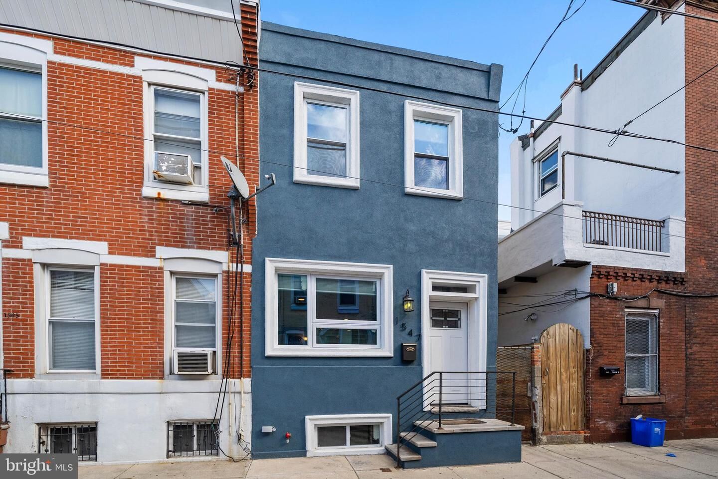 Property Photo: 1547 S Mole Street PA 19146