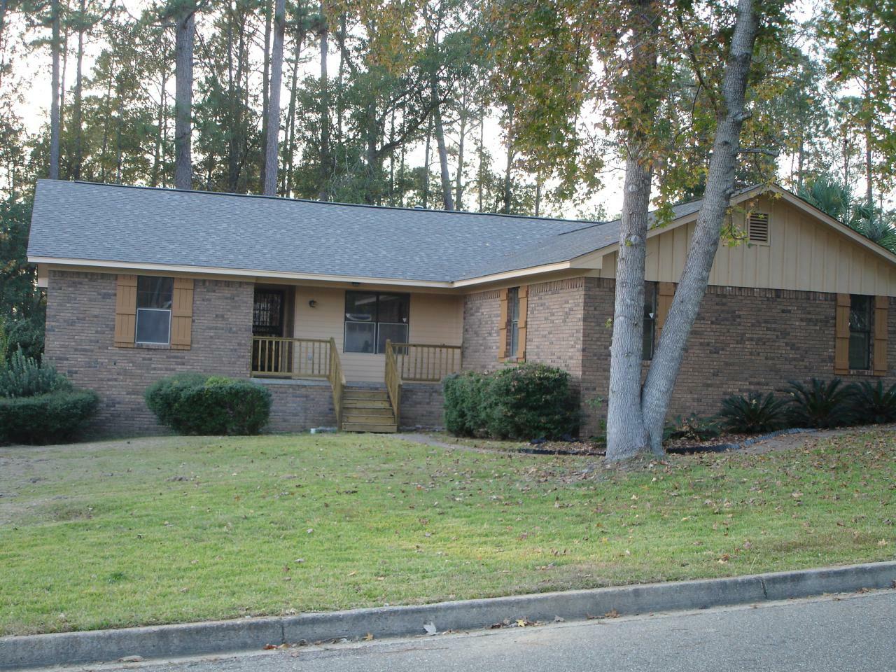 Property Photo: 43 Sharmont Cir. MS 39402
