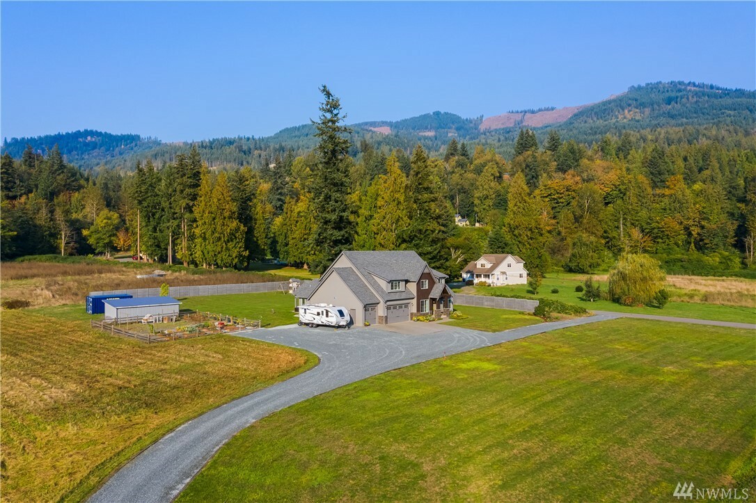 Property Photo:  3842 E Hoff Rd  WA 98247 