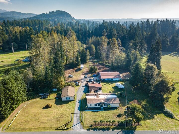Property Photo: 13710 240th St NE WA 98223