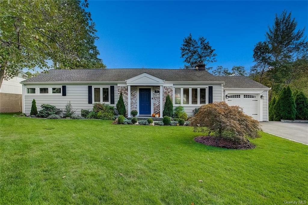 Property Photo:  44 Holbrooke Road  NY 10605 