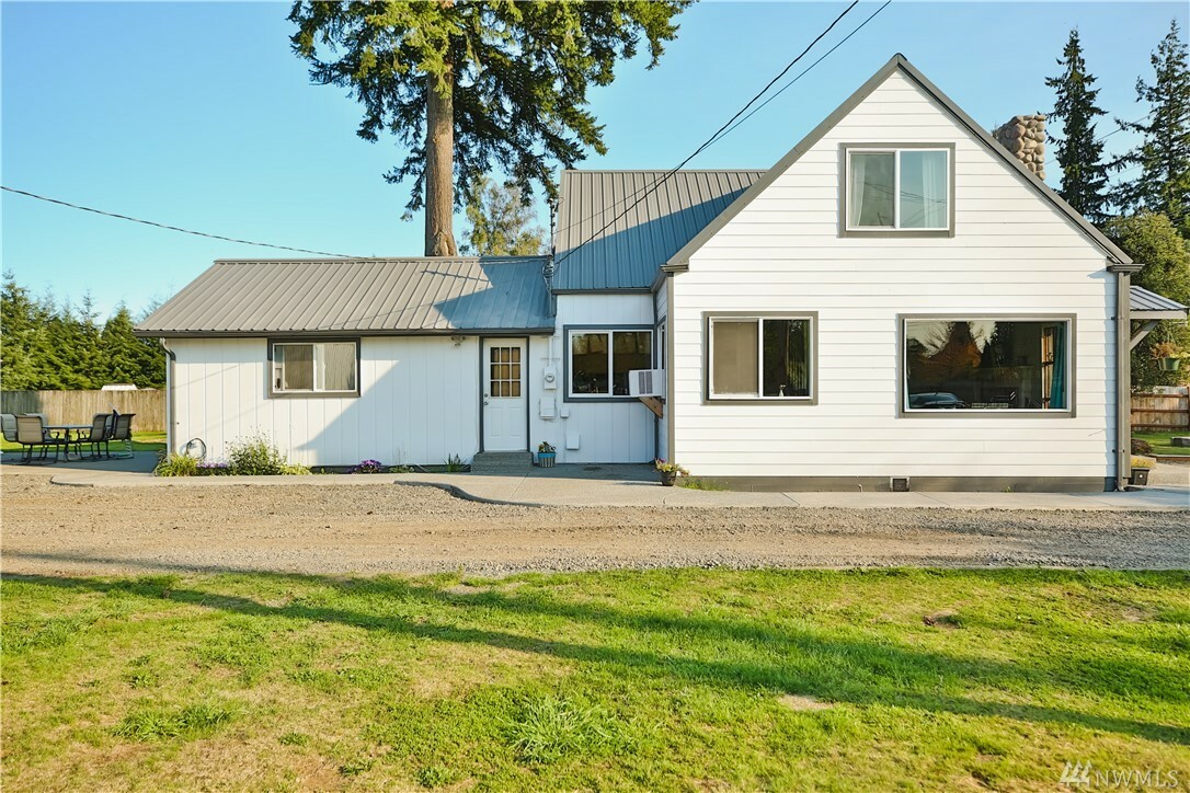 Property Photo: 1019 Monte-Elma Rd WA 98541