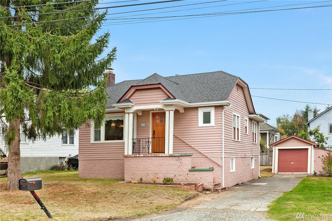 Property Photo:  624 NW 86th St  WA 98117 