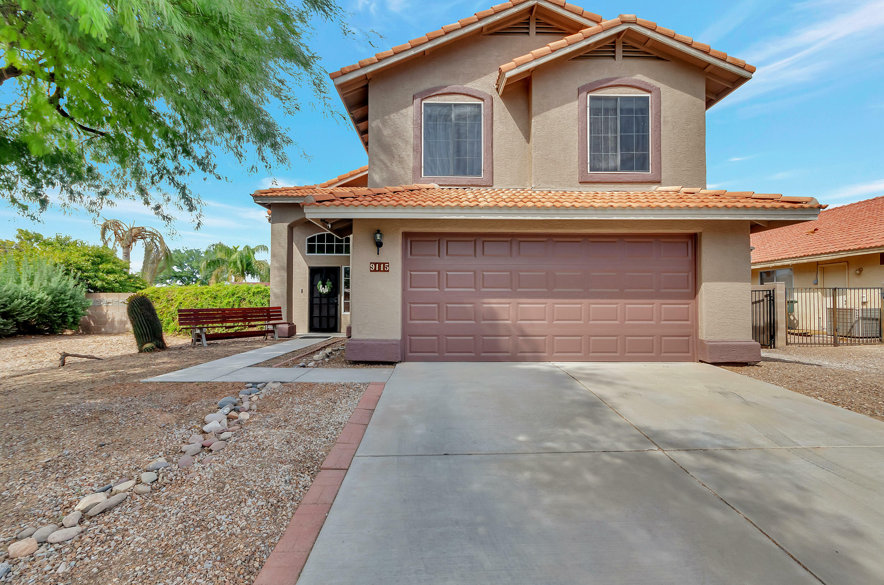 Property Photo:  9115 E Wolfberry Street  AZ 85747 