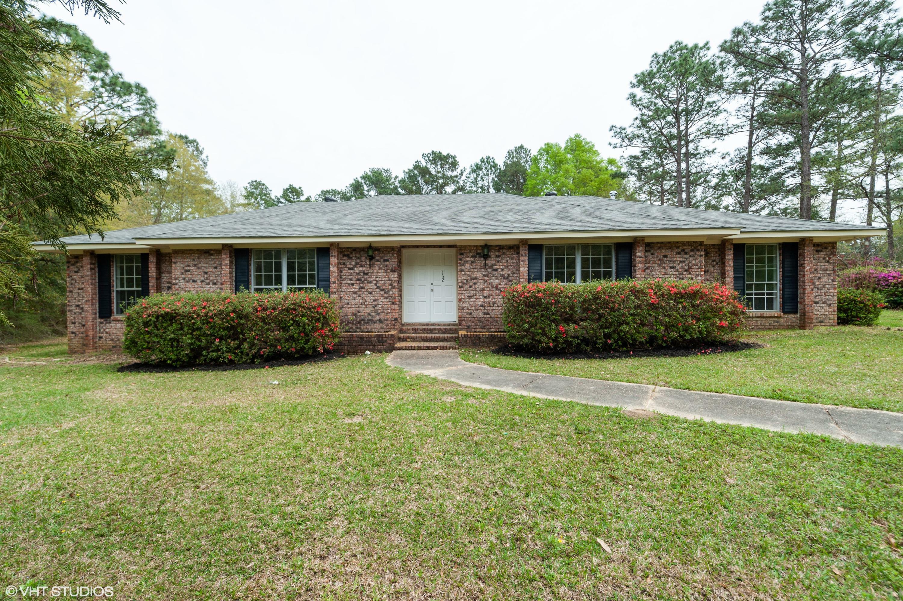 Property Photo:  132 Fair Lake Dr.  MS 39402 