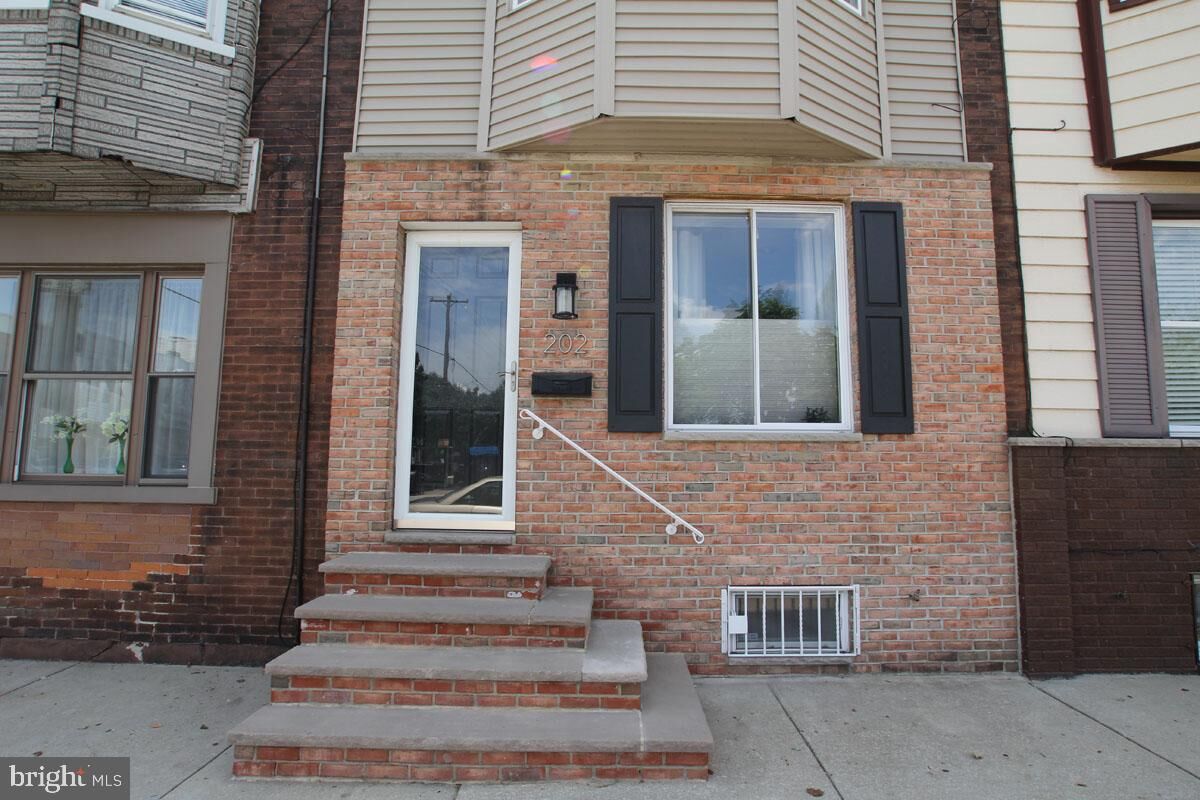Property Photo:  202 Jackson Street  PA 19148 