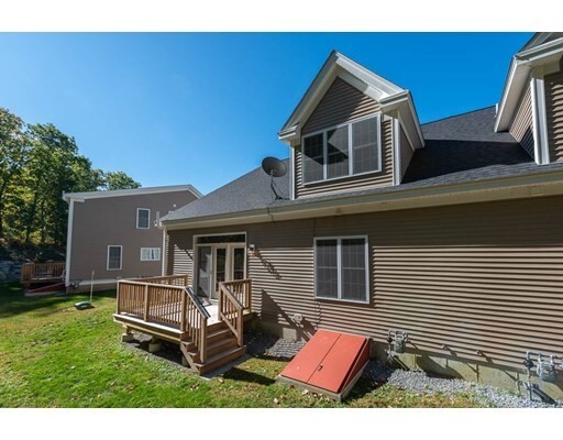 Property Photo: 10 Lilac Cir B MA 01450