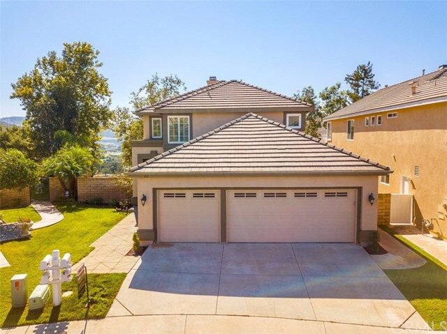 Property Photo: 22 E Greenbrier CA 92679