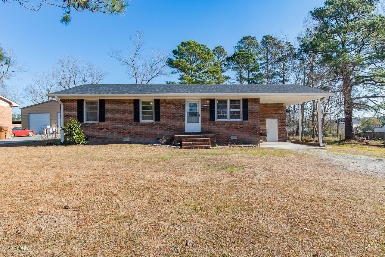 Property Photo:  1438 Onslow Pines Road  NC 28540 