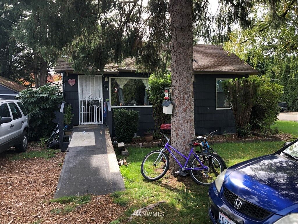 Property Photo: 315 NE Alder Street WA 98027