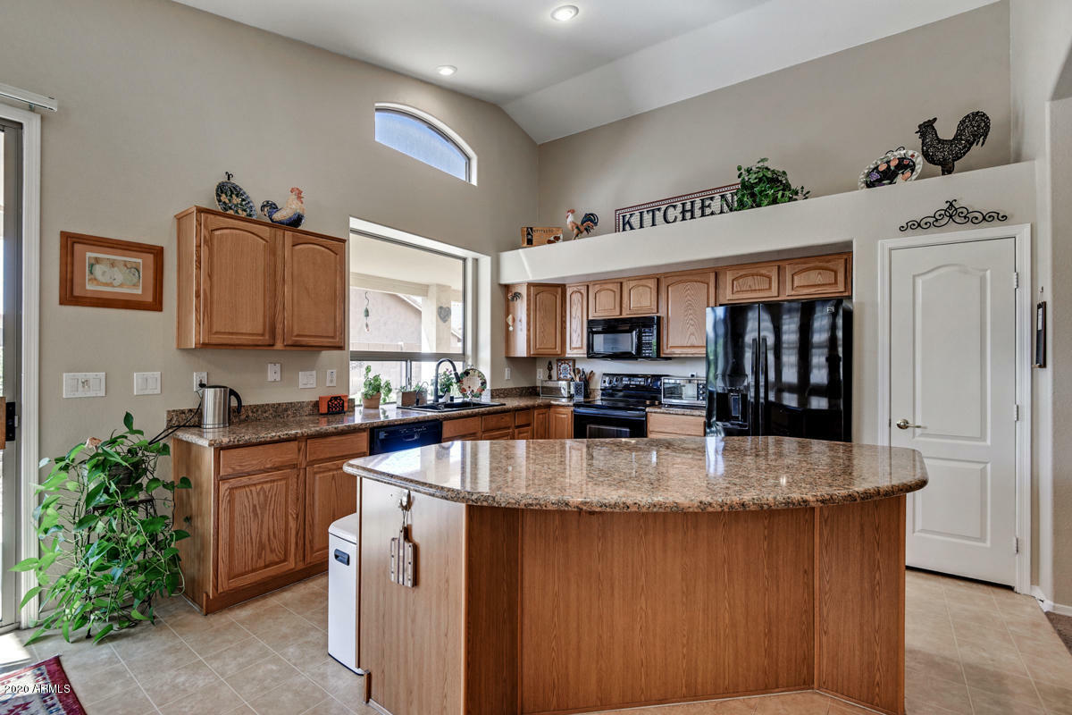 Property Photo:  17619 W Wildberry Drive  AZ 85374 