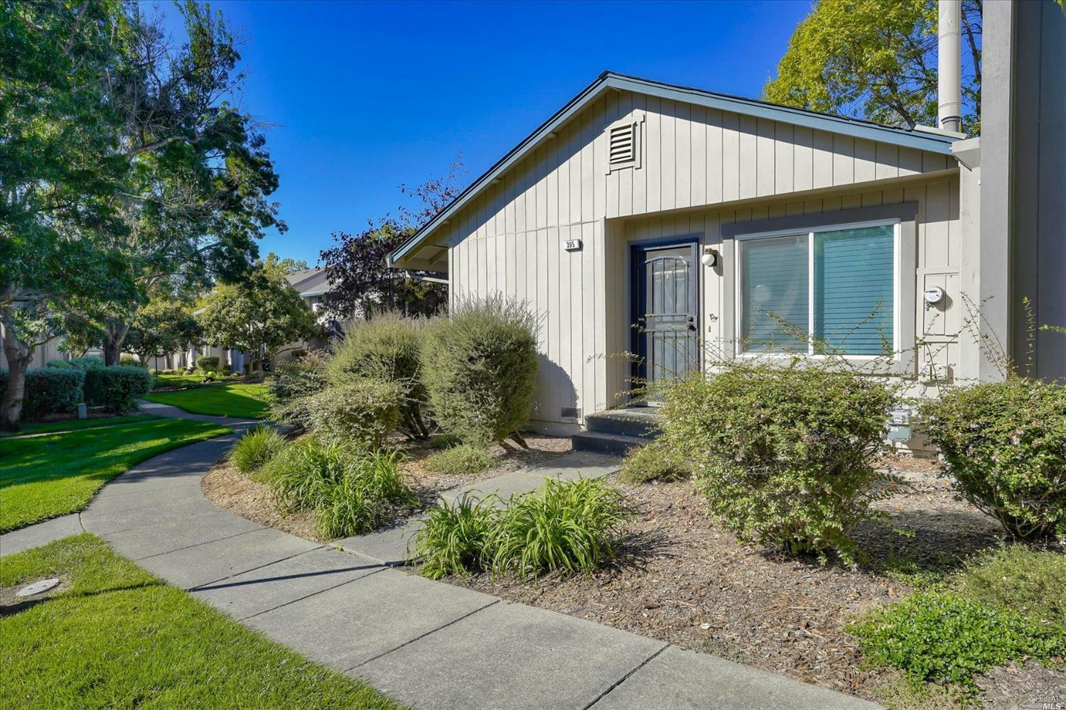 Property Photo:  395 Gate Way  CA 95401 