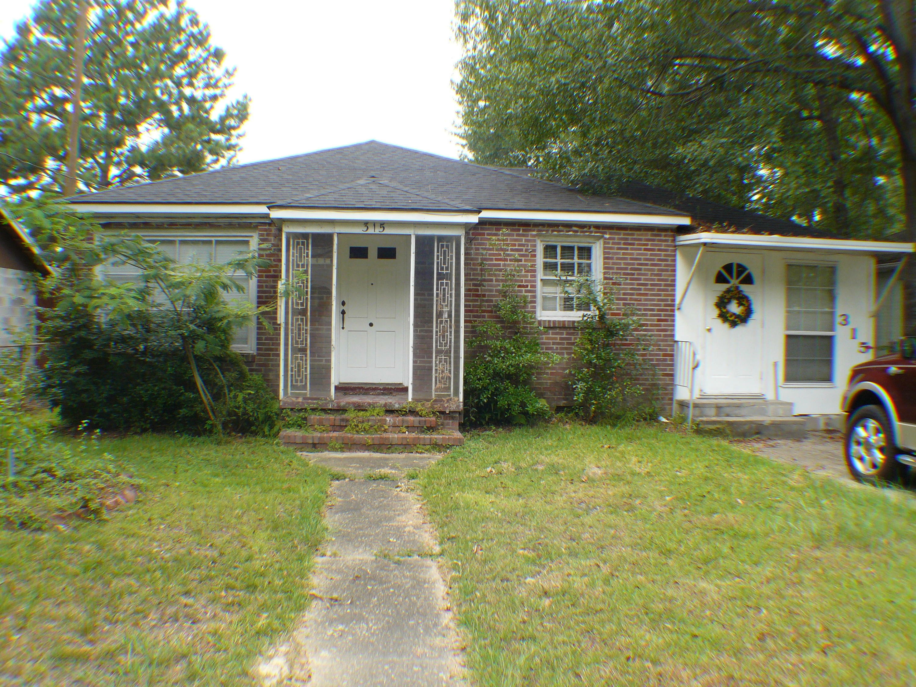 Property Photo: 315 S 13th Ave. MS 39401
