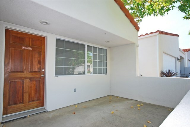 Property Photo: 909 Patria Circle CA 93422