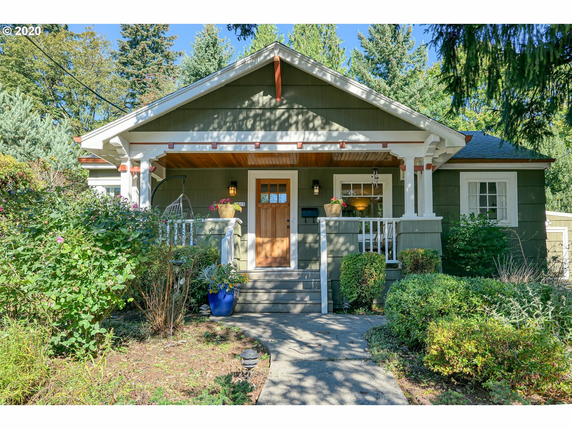 Property Photo: 2615 SW Custer St OR 97219