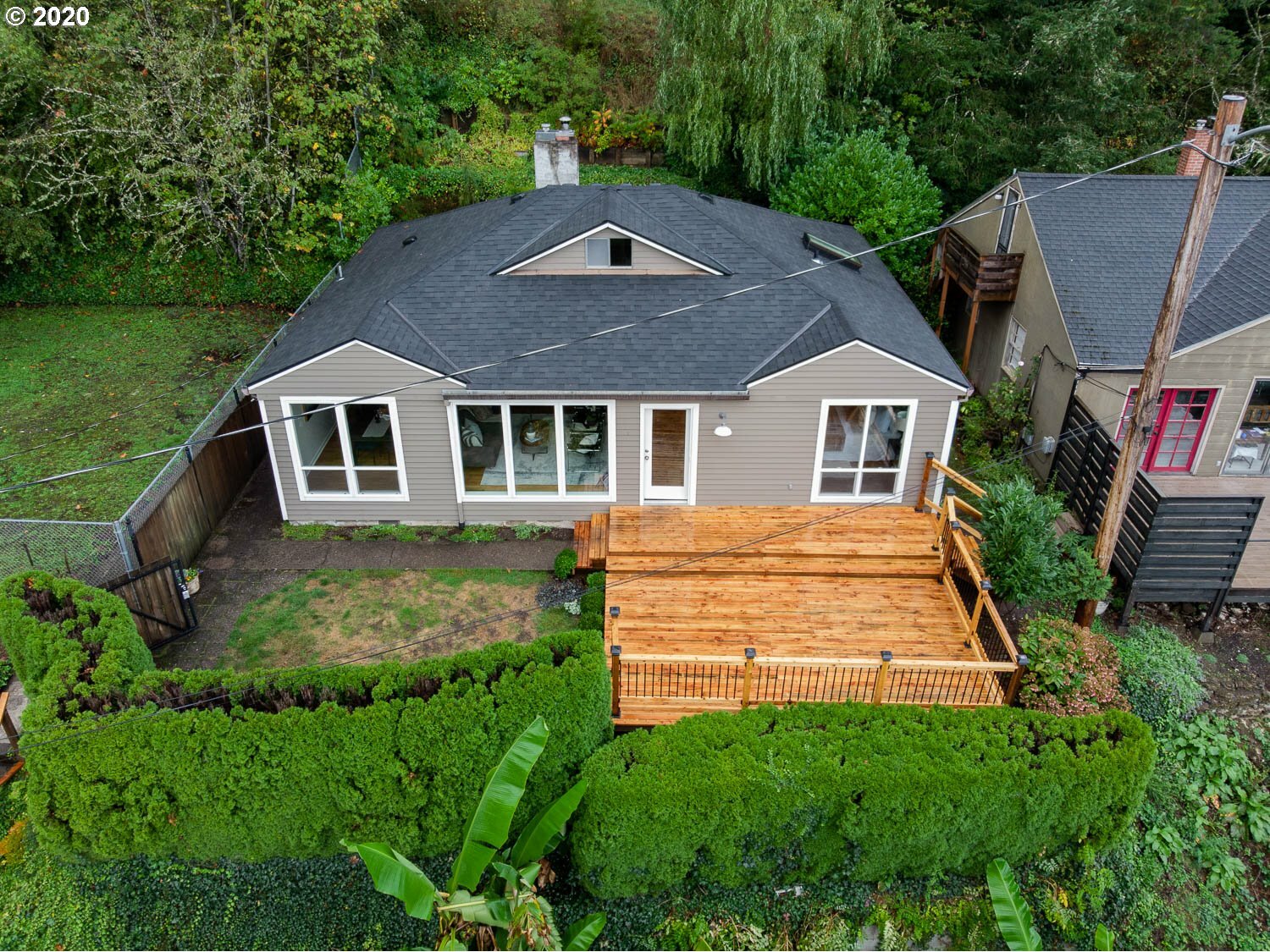 Property Photo: 3025 SW 11th Ave OR 97239