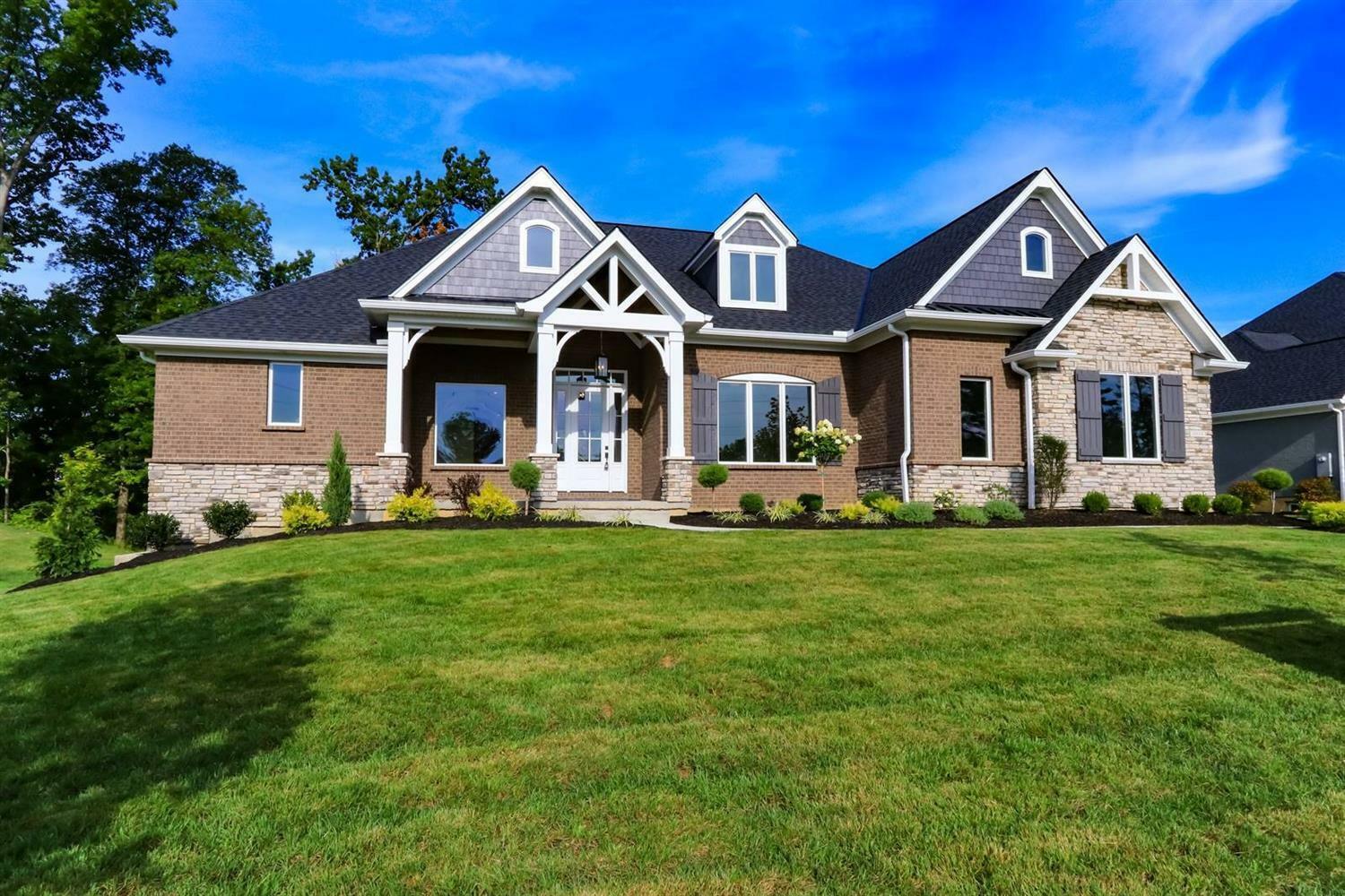 Property Photo: 9939 Kensington Ln OH 45040