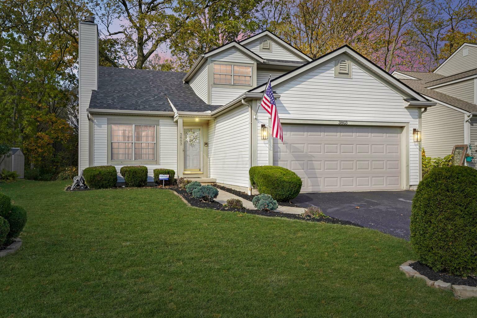 Property Photo:  3803 Highland Bluff Drive  OH 43125 