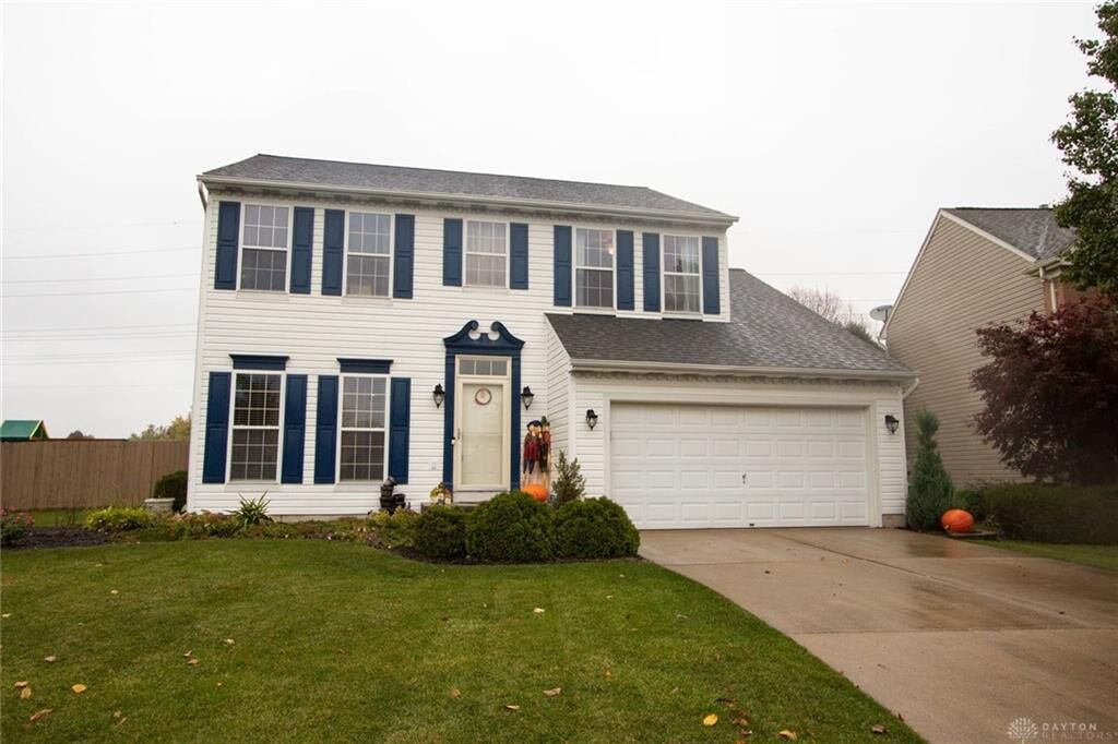 Property Photo: 2417 Queensway Drive OH 45342